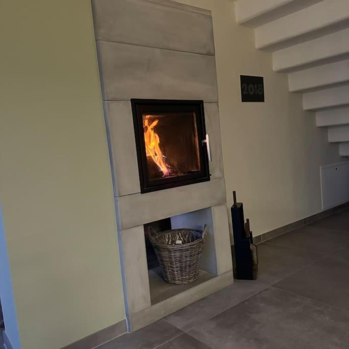 Modernes Ferienhaus In Uedersdorf Eksteriør bilde
