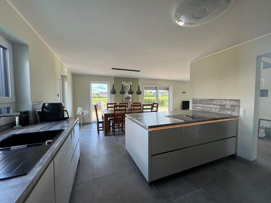 Modernes Ferienhaus In Uedersdorf Eksteriør bilde