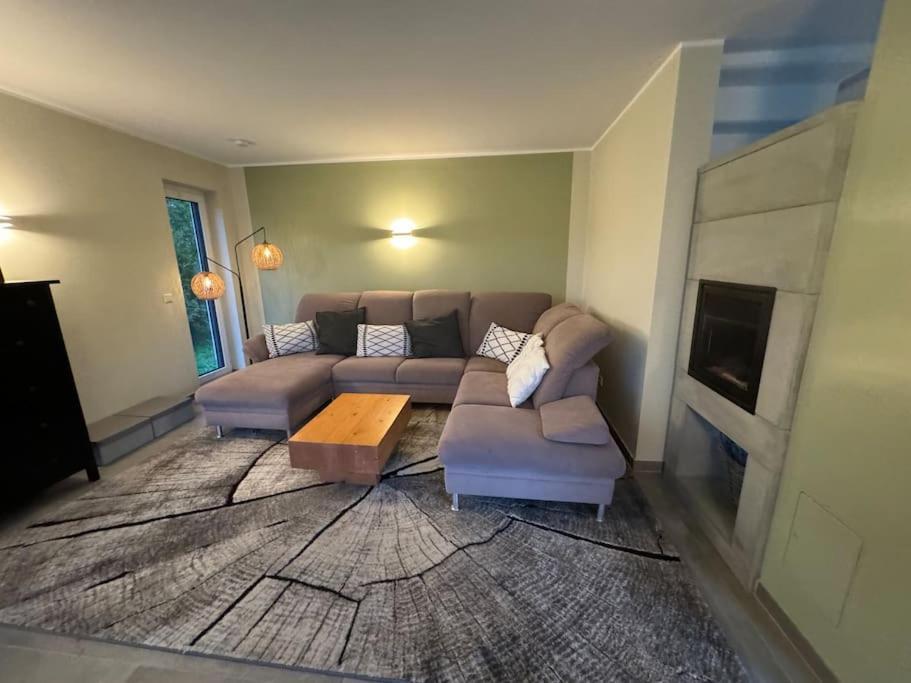 Modernes Ferienhaus In Uedersdorf Eksteriør bilde